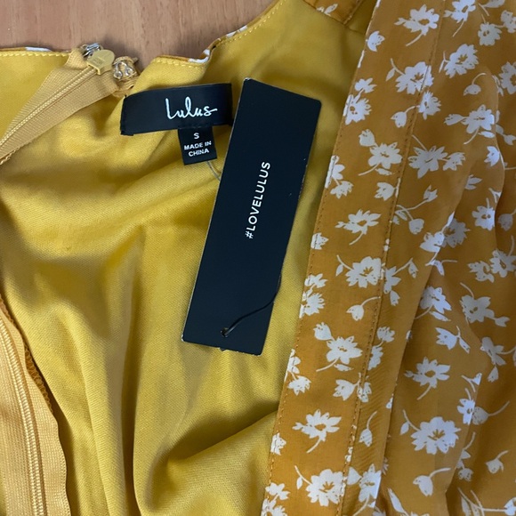 NWT Lulus Mustard Yellow Floral Print Button Up Flowy Midi Dress - Picture 2 of 2